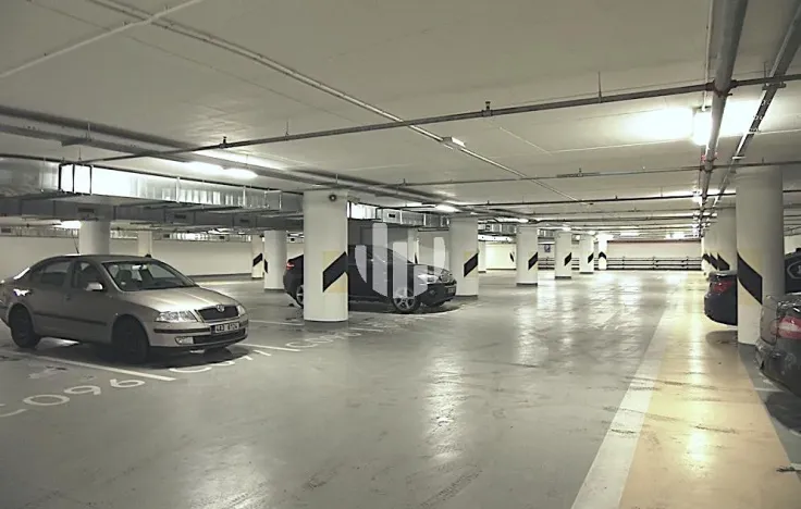 Pronájem kanceláře, Praha - Vokovice, Evropská, 700 m2