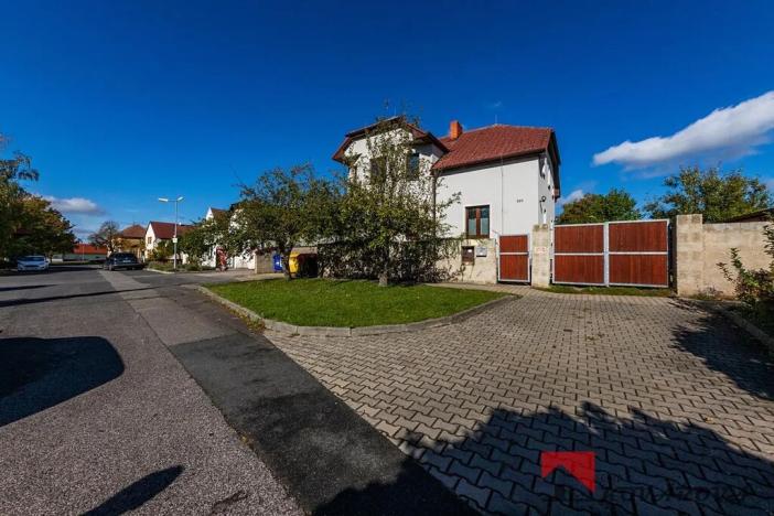 Prodej rodinného domu, Ledčice, 185 m2