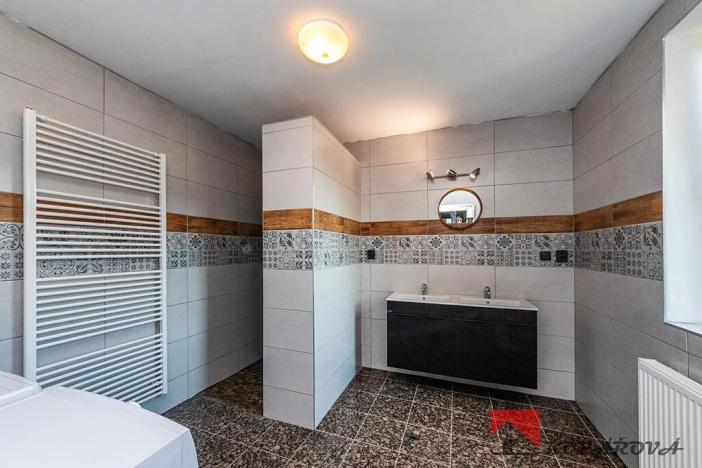 Prodej rodinného domu, Ledčice, 185 m2