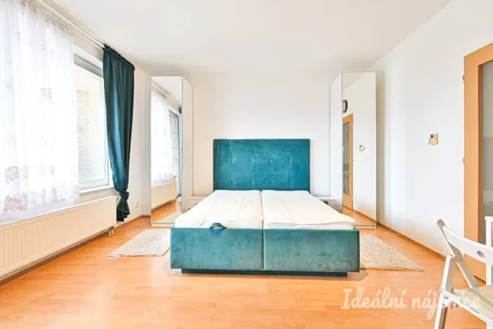 Pronájem bytu 1+kk, Brno - Židenice, Bělohorská, 38 m2