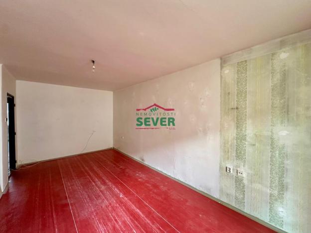 Prodej bytu 3+1, Vroutek, Na Hůrce, 72 m2