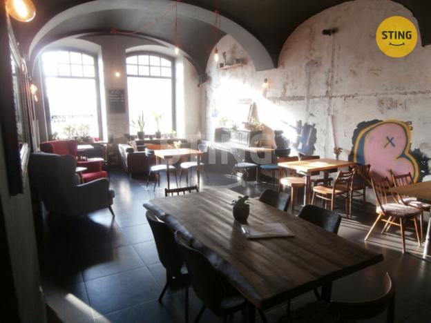 Pronájem restaurace, Opava, Dolní náměstí, 188 m2