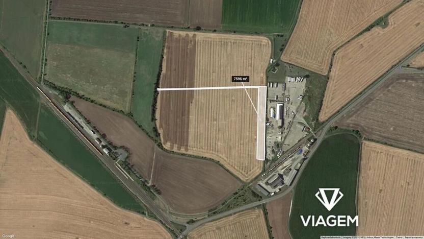 Prodej podílu pole, Vinařice, 2141 m2