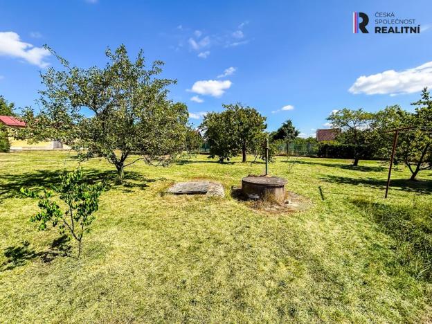 Prodej pozemku pro bydlení, Praha - Modřany, V Lipinách, 2316 m2