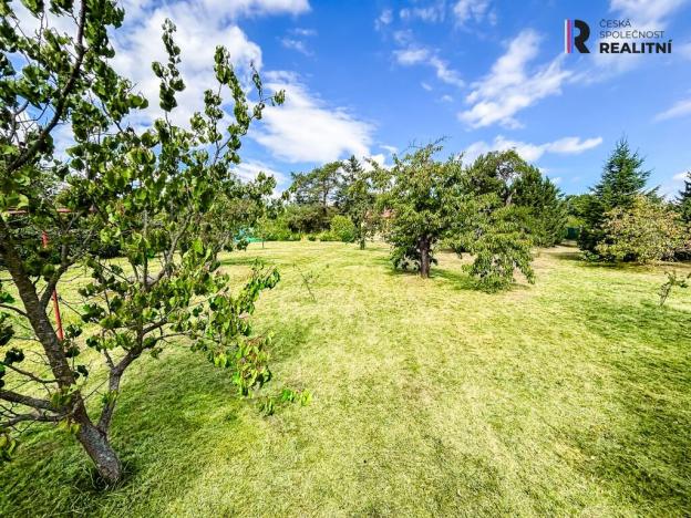 Prodej pozemku pro bydlení, Praha - Modřany, V Lipinách, 2316 m2