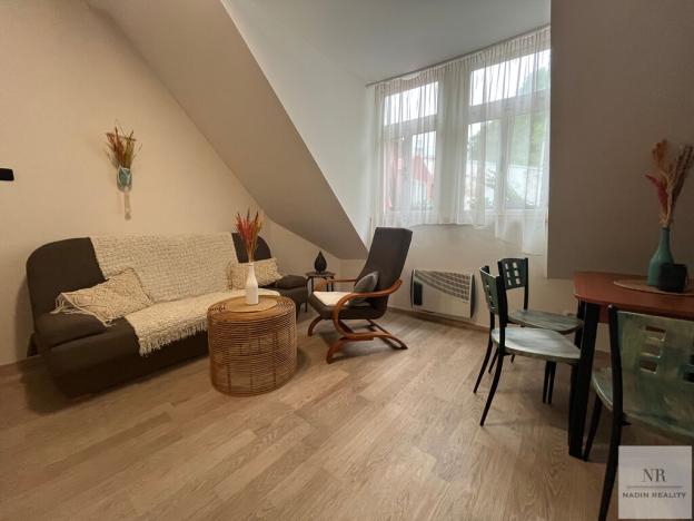 Pronájem bytu 2+kk, Karlovy Vary, Vřídelní, 43 m2