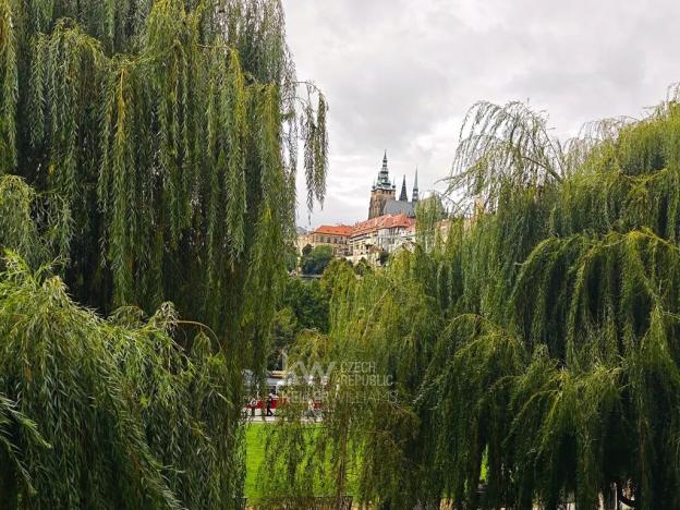 Pronájem bytu 3+1, Praha - Malá Strana, U železné lávky, 125 m2