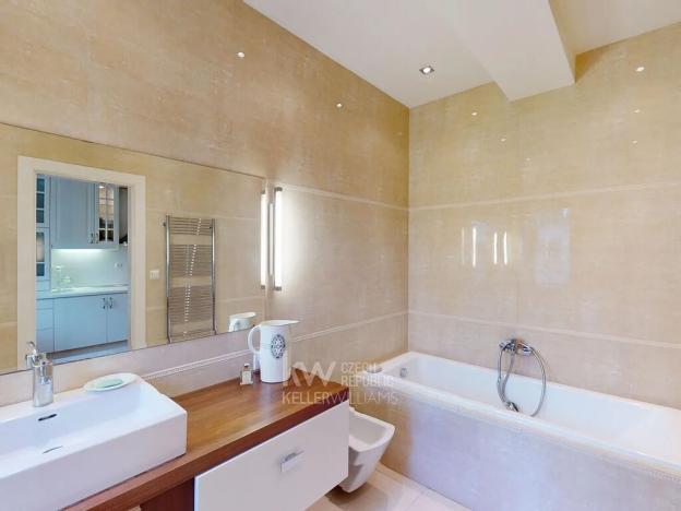 Pronájem bytu 3+1, Praha - Malá Strana, U železné lávky, 125 m2