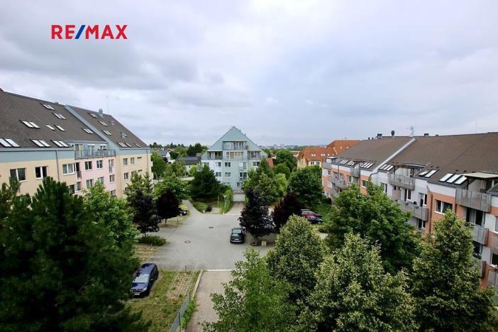 Pronájem bytu 1+kk, Praha - Kbely, Pod Nouzovem, 32 m2