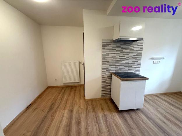 Pronájem bytu 2+1, Chomutov, Čelakovského, 73 m2