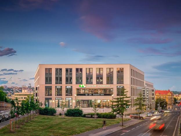 Pronájem kanceláře, Praha - Holešovice, Veletržní, 380 m2