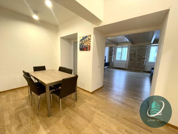 Pronájem bytu 1+kk, Praha - Karlín, Sokolovská, 97 m2