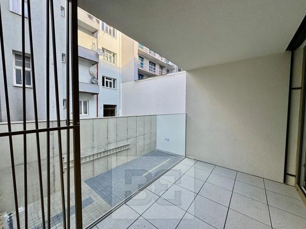 Pronájem bytu 1+kk, Brno, Cejl, 38 m2