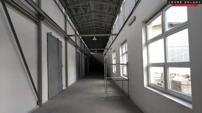 Pronájem skladu, Kolín, 2000 m2