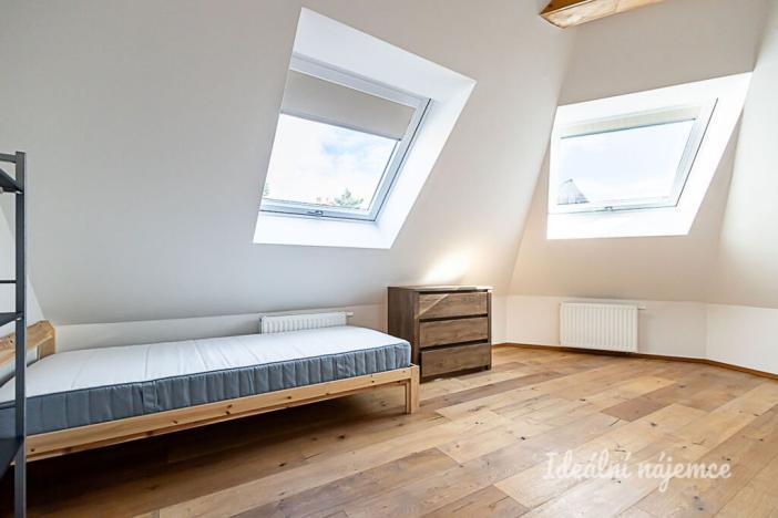 Pronájem bytu 4+kk, Praha - Braník, Pod svahem, 140 m2