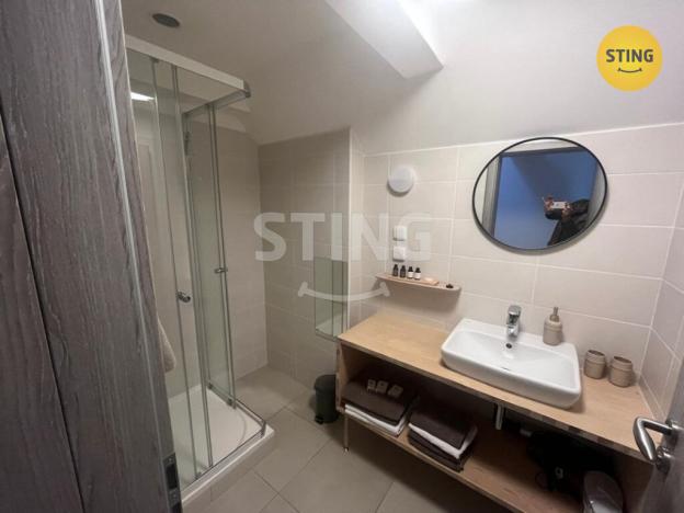 Pronájem komerční nemovitosti, Hukvaldy, 240 m2