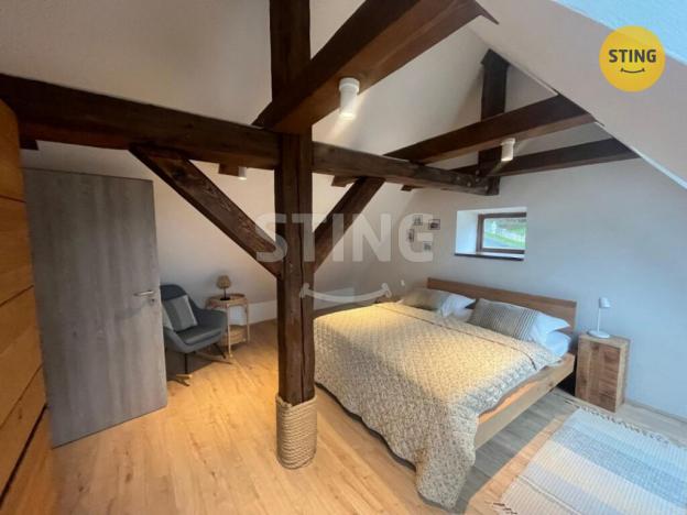 Pronájem komerční nemovitosti, Hukvaldy, 240 m2