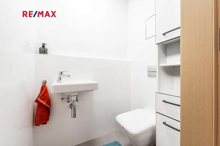 Prodej bytu 3+kk, Praha - Holešovice, Sanderova, 104 m2