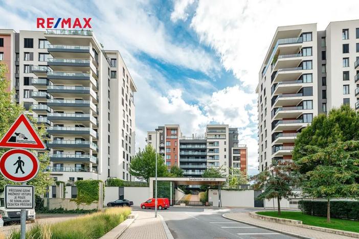 Prodej bytu 3+kk, Praha - Holešovice, Sanderova, 104 m2