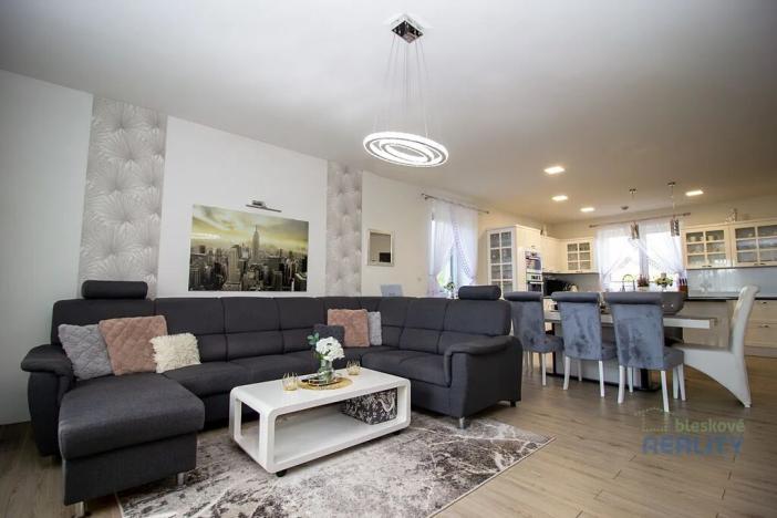 Prodej rodinného domu, Horoušany, Sportovní, 163 m2