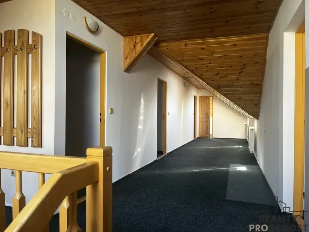 Prodej rodinného domu, Podhradní Lhota, 160 m2