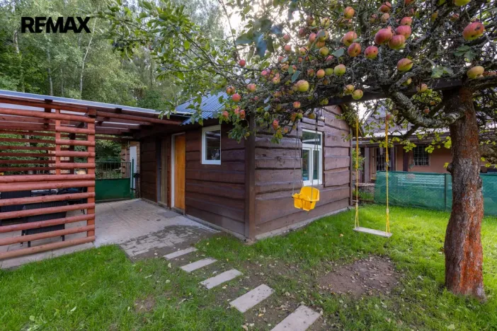 Prodej zahrady, Jenišov, 350 m2