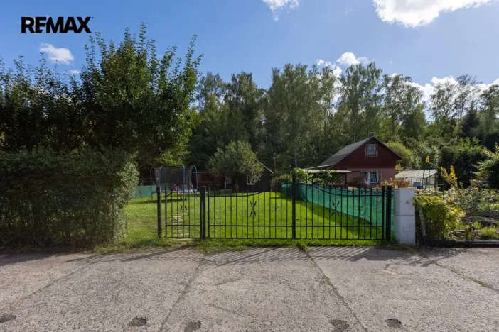 Prodej zahrady, Jenišov, 350 m2
