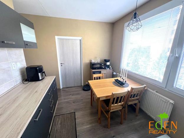 Prodej bytu 3+1, Plzeň, Bzenecká, 65 m2