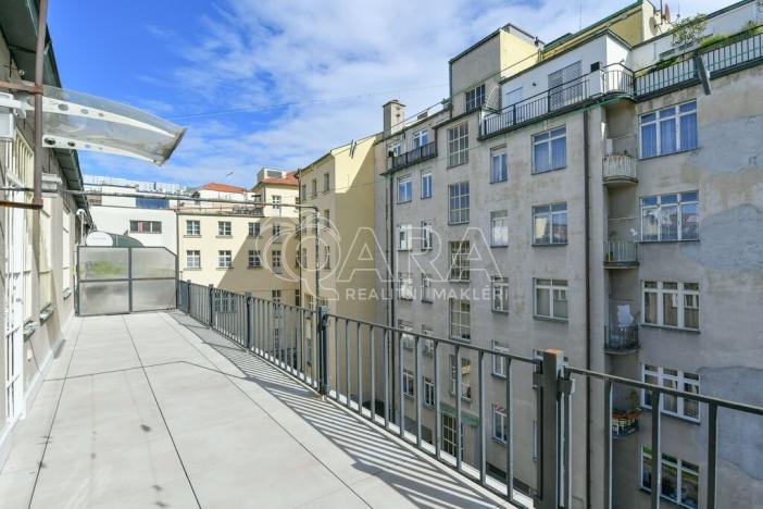 Pronájem bytu 3+1, Praha - Nové Město, Jungmannova, 80 m2