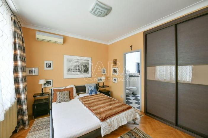 Pronájem bytu 3+1, Praha - Nové Město, Jungmannova, 80 m2