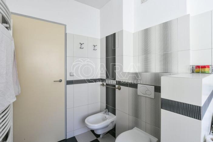 Pronájem bytu 3+1, Praha - Nové Město, Jungmannova, 80 m2