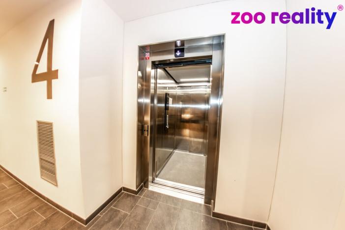 Prodej bytu 2+kk, Praha, Thomasova, 48 m2