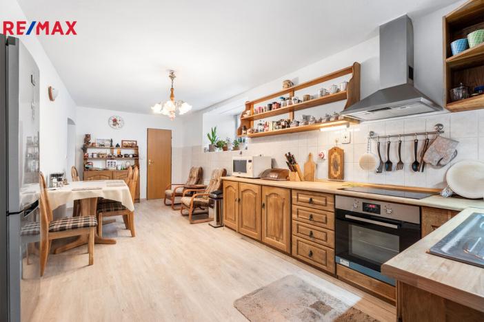 Prodej rodinného domu, Dubá - Zakšín, 380 m2