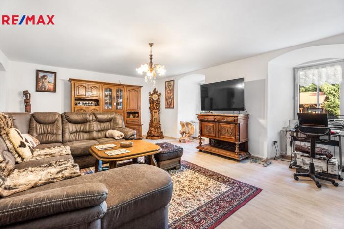 Prodej rodinného domu, Dubá - Zakšín, 380 m2