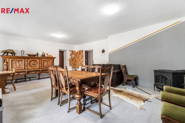 Prodej rodinného domu, Dubá - Zakšín, 380 m2