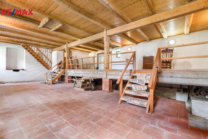 Prodej rodinného domu, Dubá - Zakšín, 380 m2