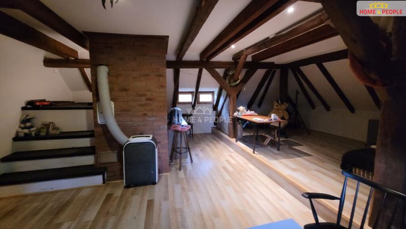 Prodej rodinného domu, Vysoký Chlumec, 190 m2