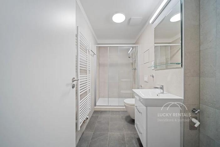 Pronájem bytu 1+kk, Praha - Chodov, Líbalova, 27 m2