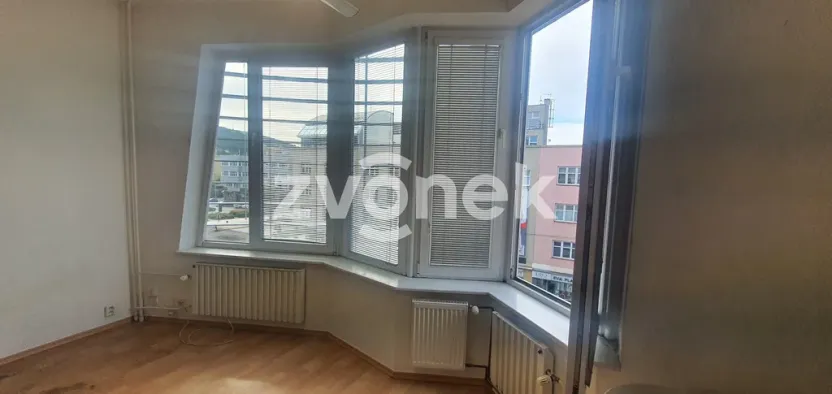 Pronájem bytu 1+kk, Zlín, Dlouhá, 25 m2