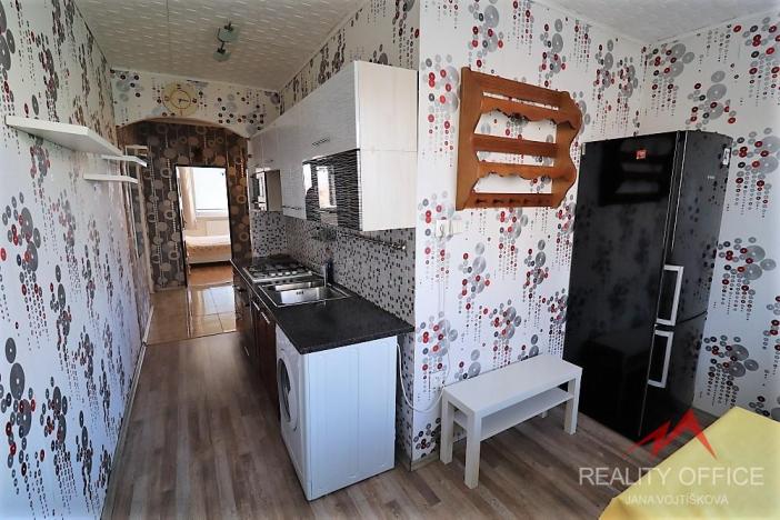 Pronájem bytu 2+1, Děčín - Děčín III-Staré Město, Litoměřická, 60 m2