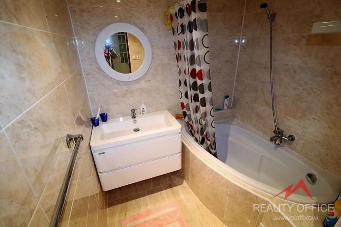 Pronájem bytu 2+1, Děčín - Děčín III-Staré Město, Litoměřická, 60 m2