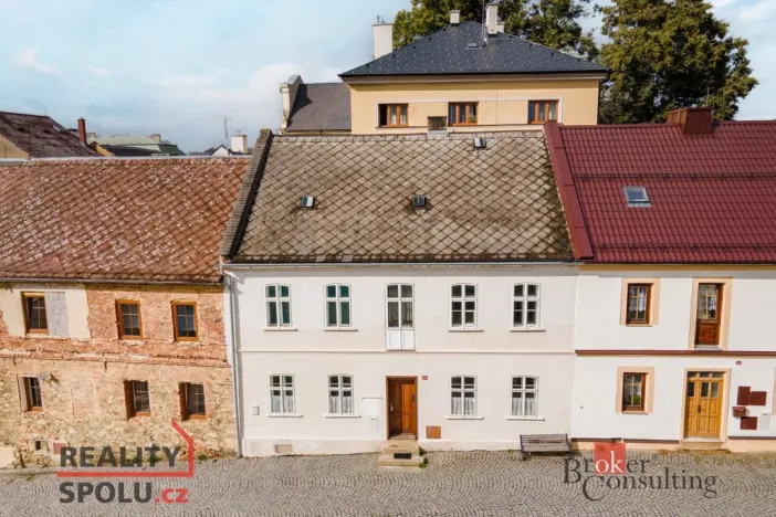 Prodej rodinného domu, Toužim, Pod Brankou, 219 m2