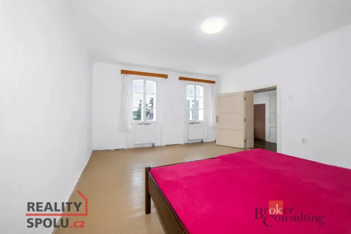 Prodej rodinného domu, Toužim, Pod Brankou, 219 m2