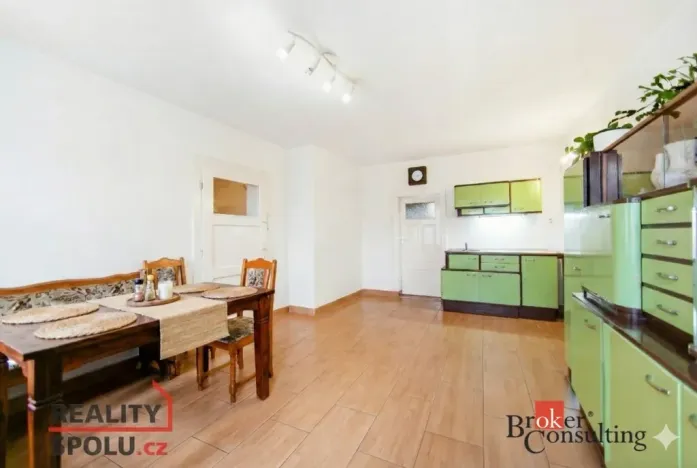 Prodej rodinného domu, Toužim, Pod Brankou, 219 m2