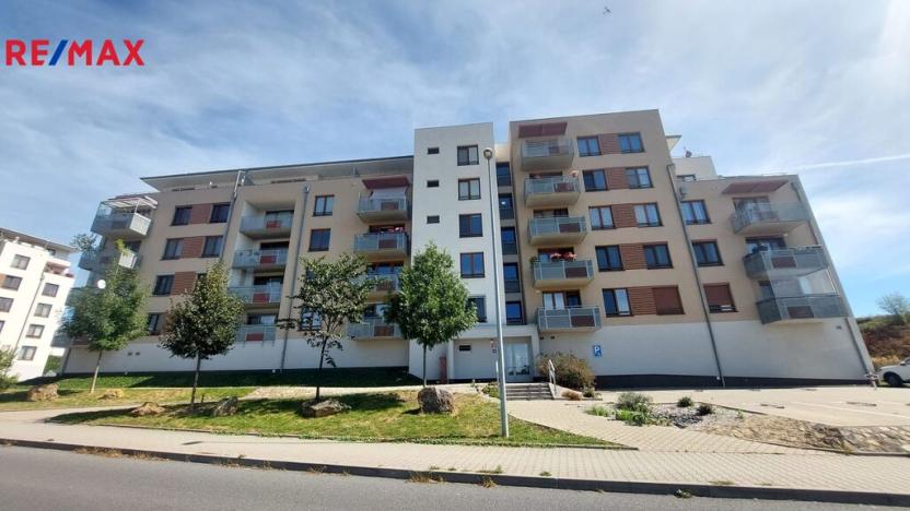 Pronájem bytu 2+kk, Praha - Čakovice, Tryskovická, 52 m2