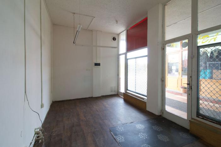 Pronájem obchodního prostoru, Plzeň - Skvrňany, Karla Steinera, 18 m2