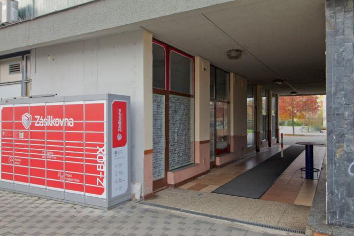 Pronájem obchodního prostoru, Plzeň - Skvrňany, Karla Steinera, 18 m2