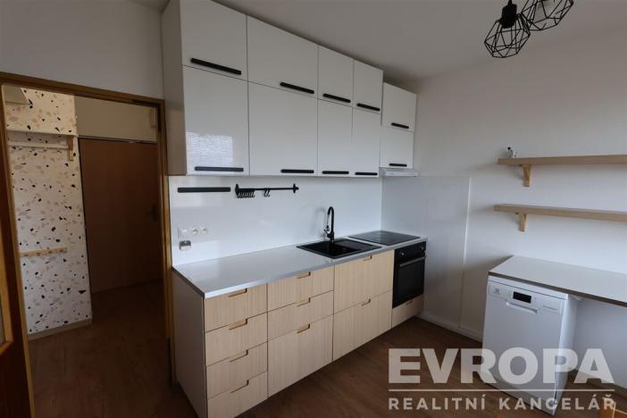 Prodej bytu 1+1, Praha - Hostivař, plukovníka Mráze, 37 m2