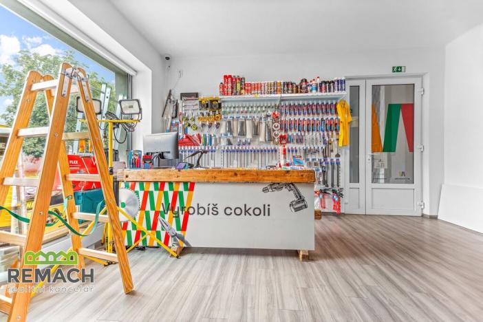 Pronájem obchodního prostoru, Náchod, Bratří Čapků, 70 m2