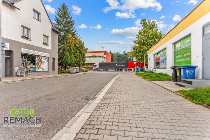 Pronájem obchodního prostoru, Náchod, Bratří Čapků, 70 m2